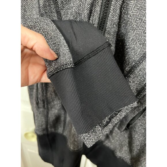 Lululemon Daily Practice Womens size 6 Gray Full-Zip Hoodie With Thumbholes & Dr - Picture 3 of 10